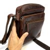 Pánská hnědá kožená crossbody messenger taška přes rameno | velikost M středně velká  Bez personalizace - individuální přání řešíme po domluvě.