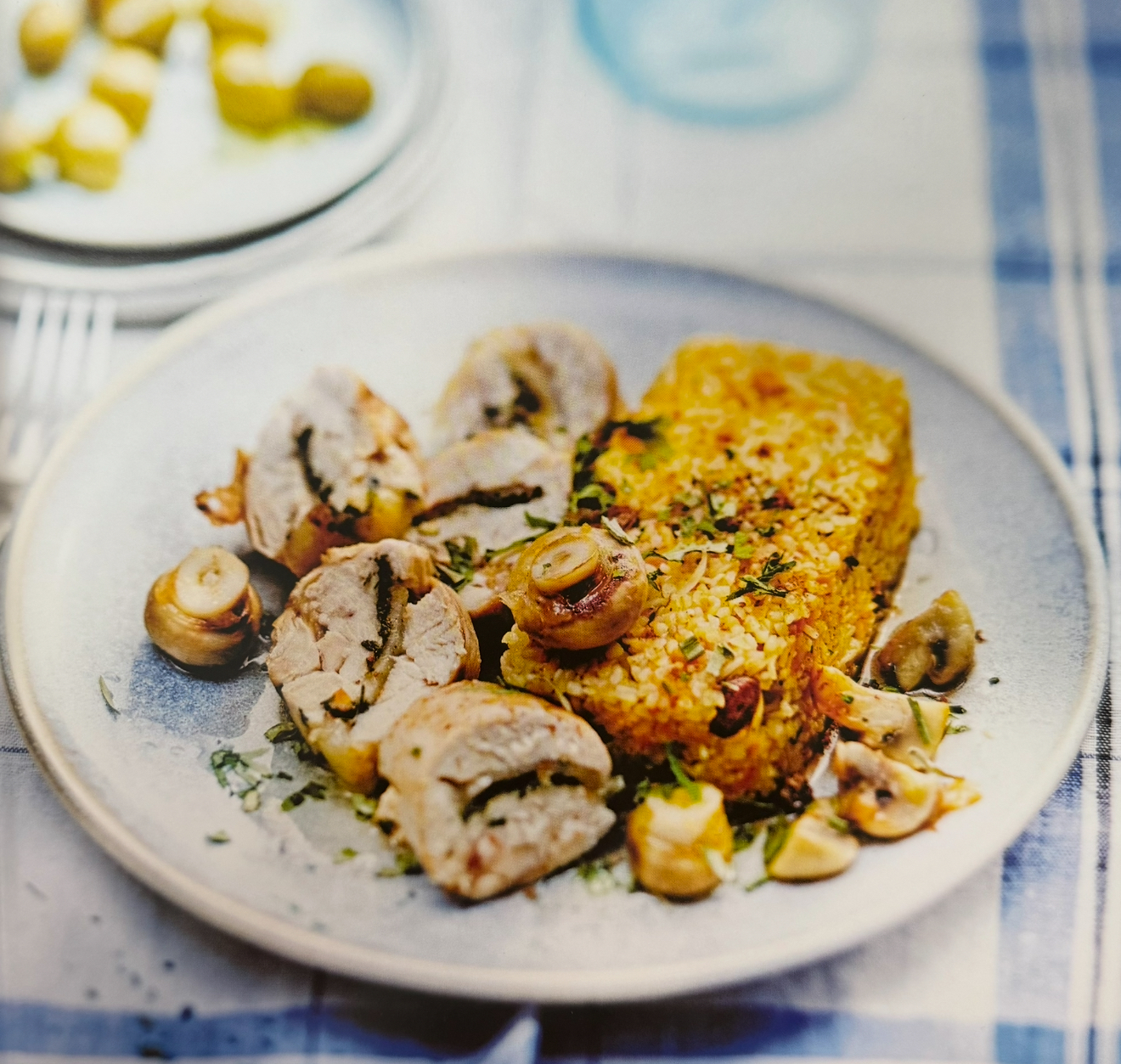 Plněná kuřecí prsa mátou a sýrem Halloumi