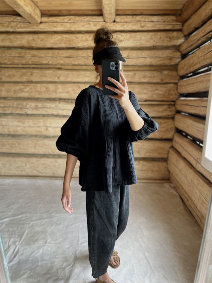 Olivia bluzka s okruhlym vystrihom cierna 2