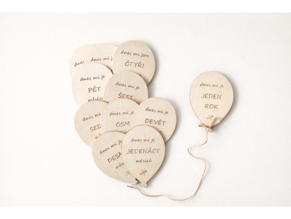 Dřevěné milníčky pro miminka