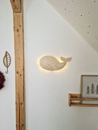 Velryba na přání. 🐋 🤍 #lampicka #dekorace #detskypokoj #velryba #bydleni