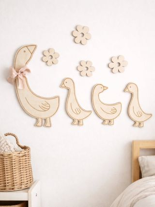 Nová husí rodinka je na světě. Minimalistická, něžná a připravená dělat radost v dětských pokojíčcích 🤍 #domov...