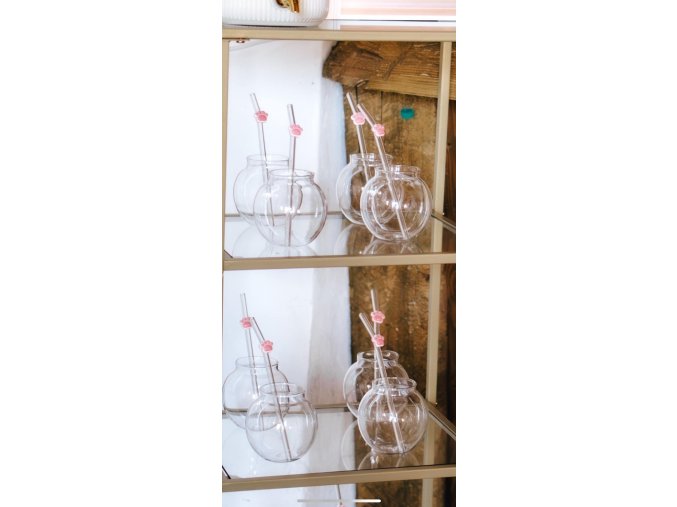 ab8bc8d6 536c 4947 a4e9 e81f9c3eaee4