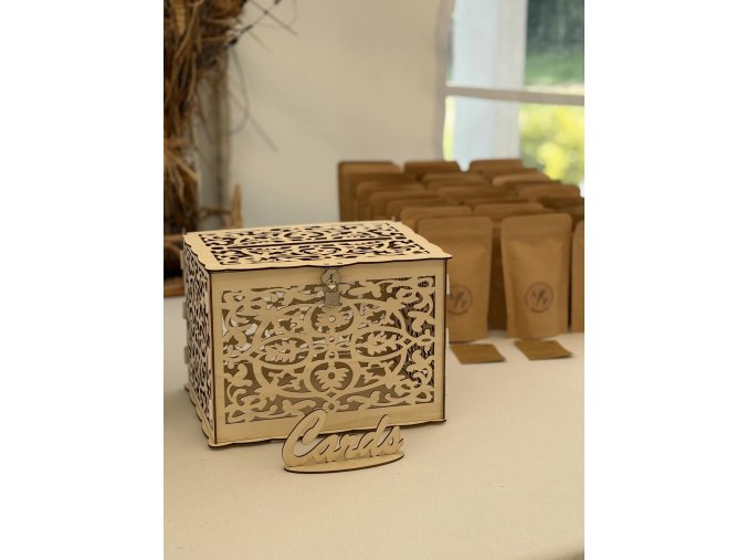 4e1abed4 e8c8 4e33 8b16 b06bccf8c349