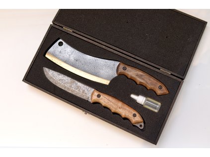 1015 9 sada v krabicce karpaty sekera na maso ocel 65g orech nuz karpaty ocel x12mf orech