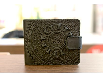 124 skladaci penezenka s reliefem mandala kuze crazy horse cerna
