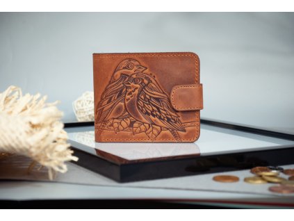 136 2 skladaci penezenka s reliefem ptacata kuze crazy horse rezava