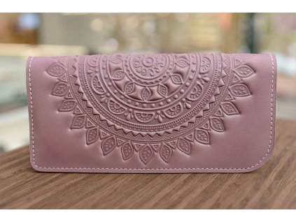 Peněženka-longer "Shpak_M3" s magnety a reliéfem "MANDALA". Kůže "Galanterie" lila