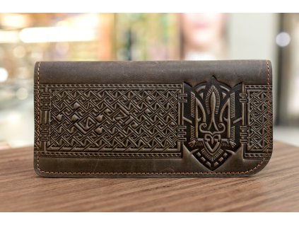 1513 penezenka longer shpak m3 s magnety a reliefem trojzubec vysivka kuze crazy horse tm hneda