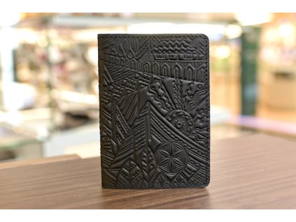 1714 obal na pas s reliefem karpaty kuze crazy horse cerna