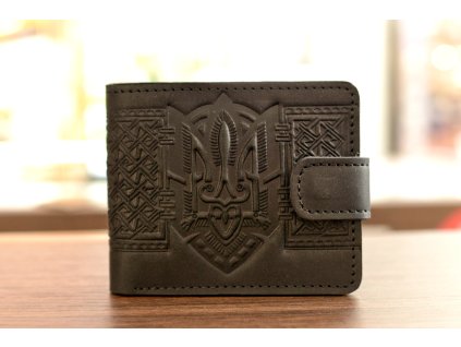 178 skladaci penezenka s reliefem trojzubec vysivka kuze crazy horse tmave modra