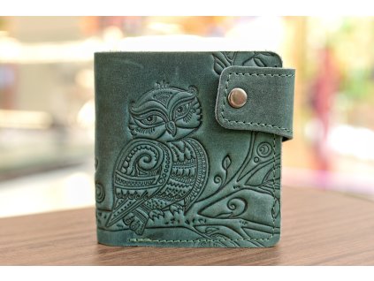 289 skladaci ctvercova penezenka s reliefem sovicka kuze crazy horse tyrkysova