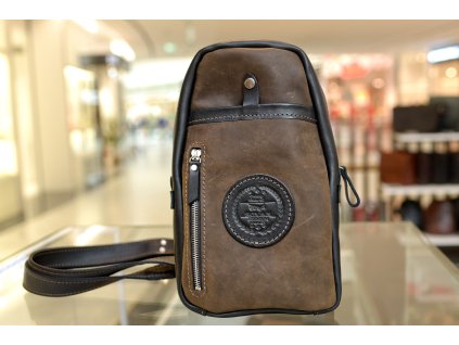 2998 15 naprsni taska sovan kuze crazy horset krast tm hneda cerna