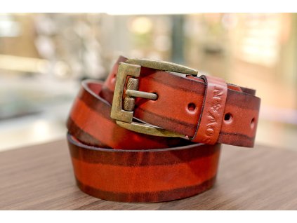 Kožený pásek Premium (36-40 mm). Spona 005. Opaskova kůže červená s tmavým okrajem