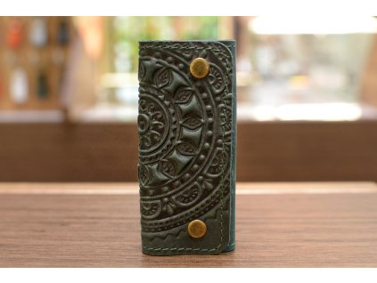 649 drzak na klic 4 s reliefem mandala kuze crazy horse tmave zelena