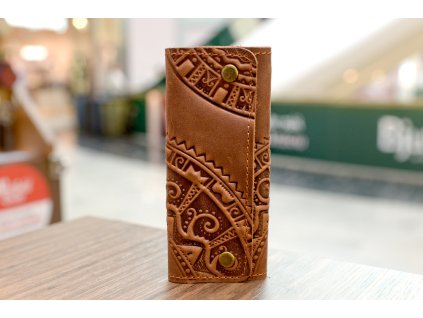 691 7 drzak na klic 6 s reliefem hucul kuze crazy horse rezava