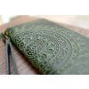 2920 10 penezenka velka na zip s reliefem mandala kuze crazy horse smaragdova