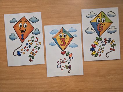 Knoflíkovaná s dráčky