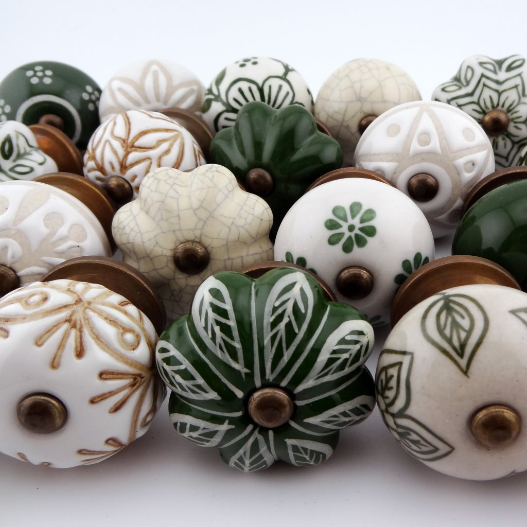 Výhodná sada 20 ks úchytek-Vintage-Krém-Bílá