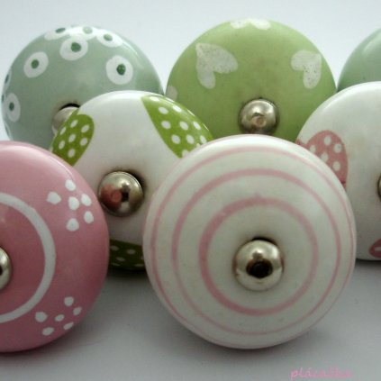 Výhodná sada 8 ks úchytek-Jarní