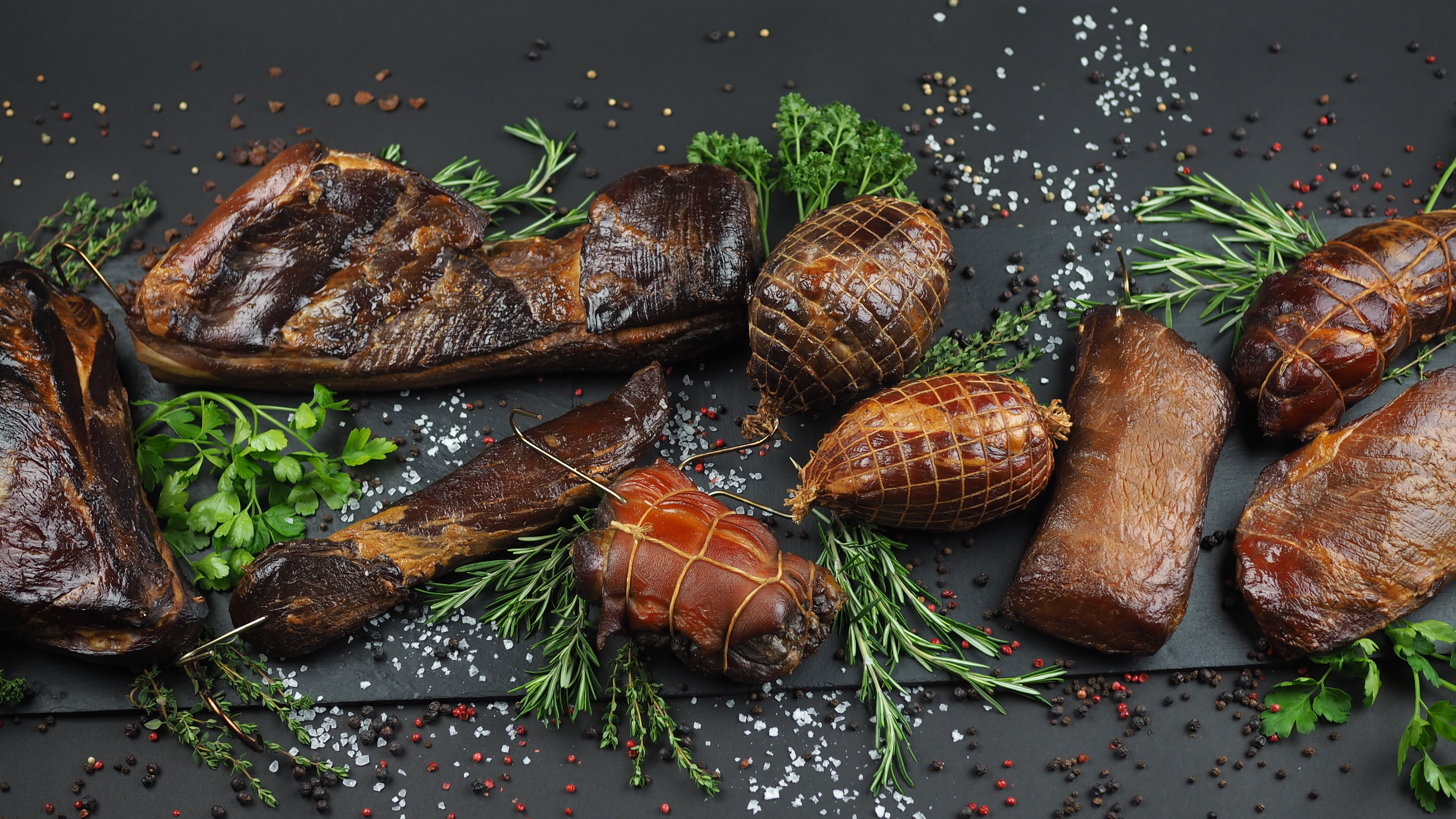 Nakladanie a údenie mäsa