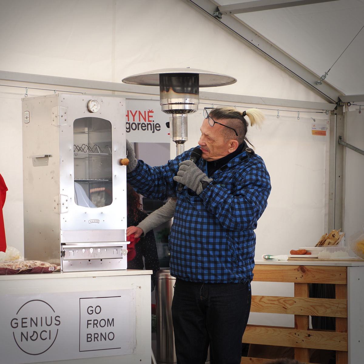 Předání udírny u nás na prodejně