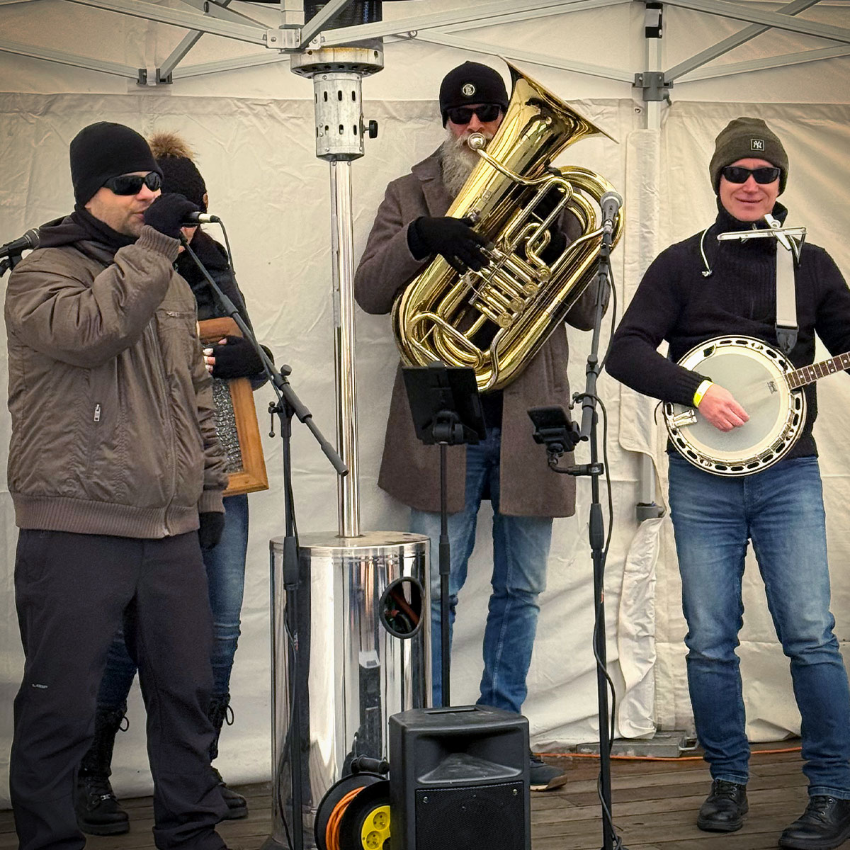 První klobásy v kouři