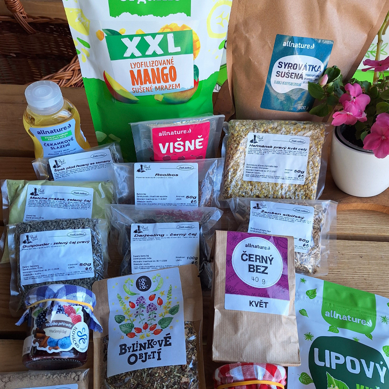 Čaje a sušené ovoce