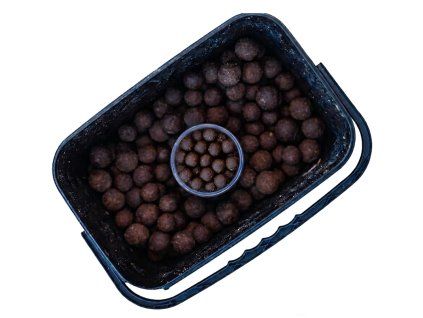 Boilies Pikantní ananas v kyblíku
