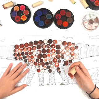 Víte, jak dlouhý je brontosaurus ve FUFOvých Puntíkovánkách 🦕🤔👇? Neuvěřitelných 85 cm 😲🙃. A ostatní dinosauří fešáci...