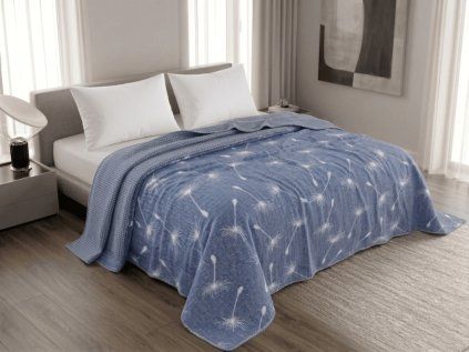 Modrý přehoz na postel s pampeliškovým motivem do moderní ložnice