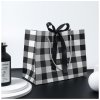 Elegantní dárková taška CHARMBOX 18x16x10 cm černobílý vzor