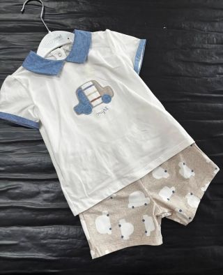 Chystáte se v létě na dovolenou a vaše děťátko nemá co na sebe?🌞🏖🏝 Přijďte si pro krásné chlapecké letní soupravy Mayoral...