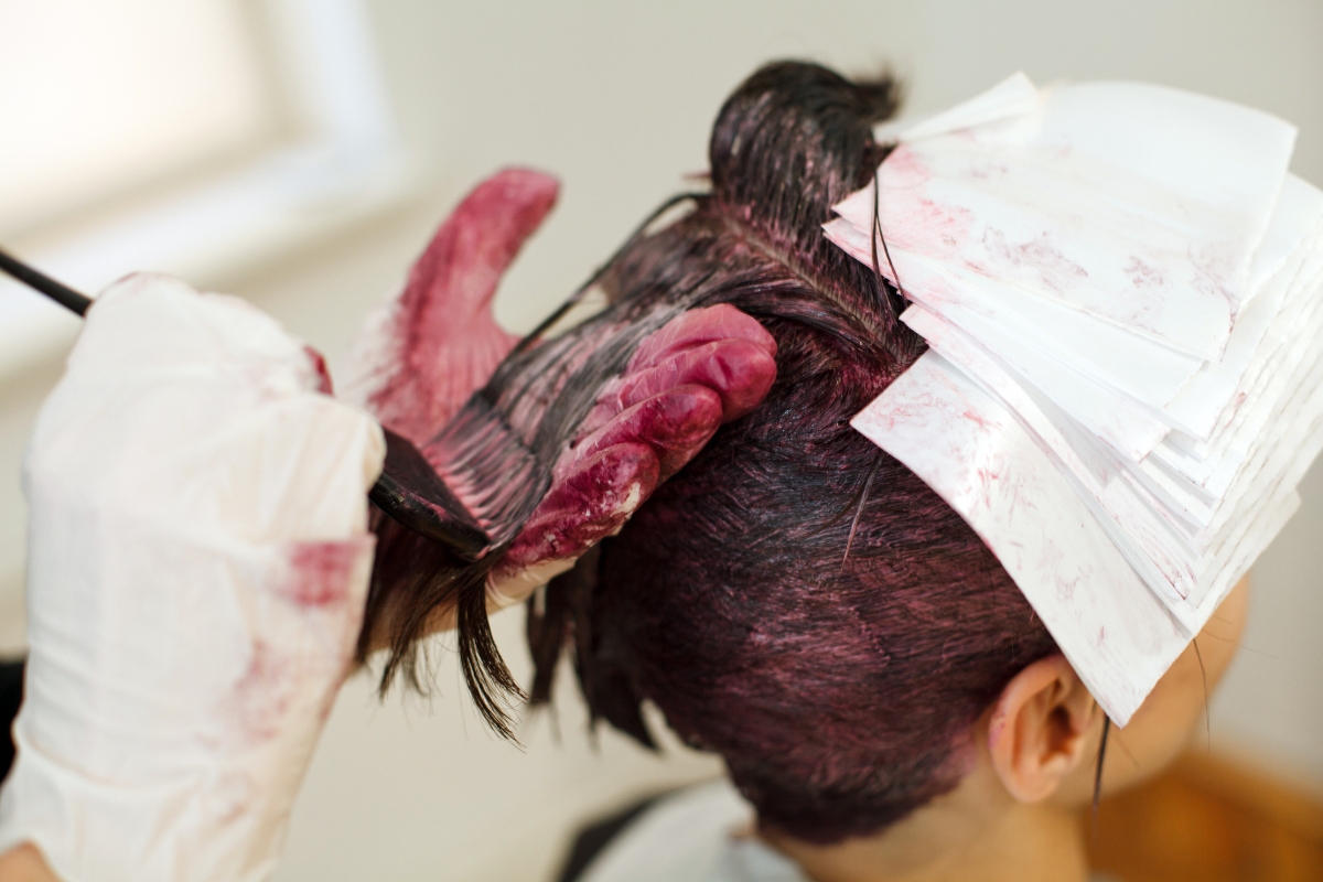 Jak odstranit barvu na vlasy z kůže na obličeji