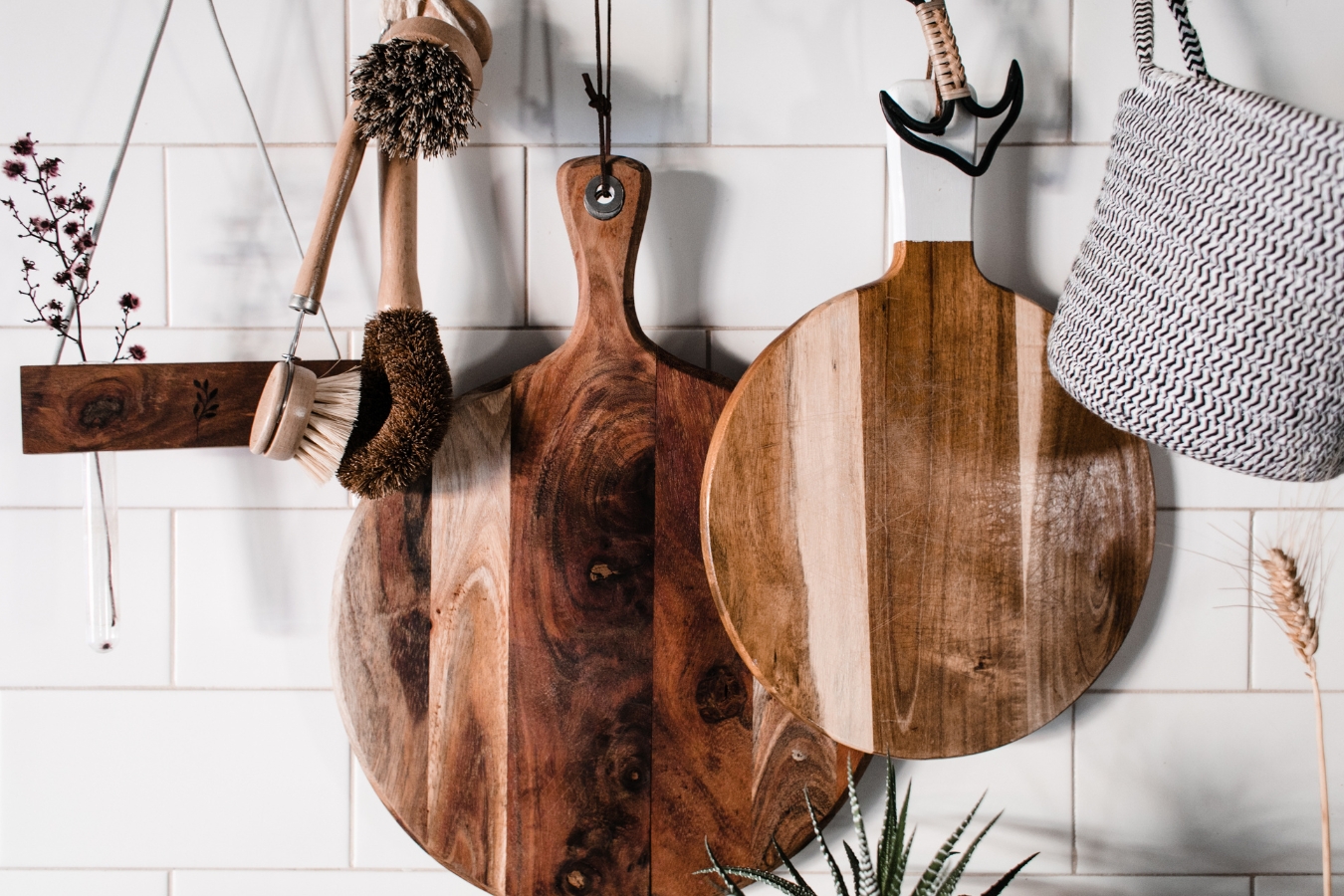 Jak vyčistit dřevěné prkénko od všech skvrn