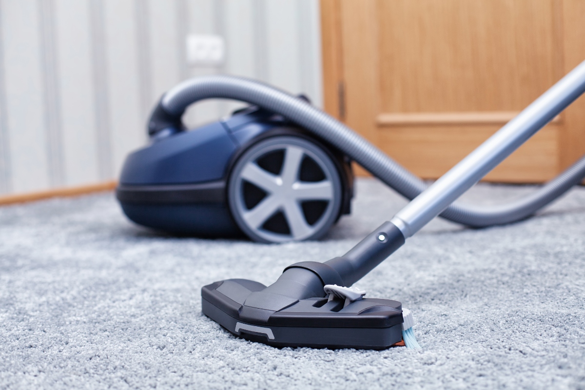 Jak vyčistit vysavač a odstranit z něj otravný zápach