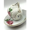 Míšeňský porcelánový šálek s podšálkem se zlatým okrajem a ruční malbou růží