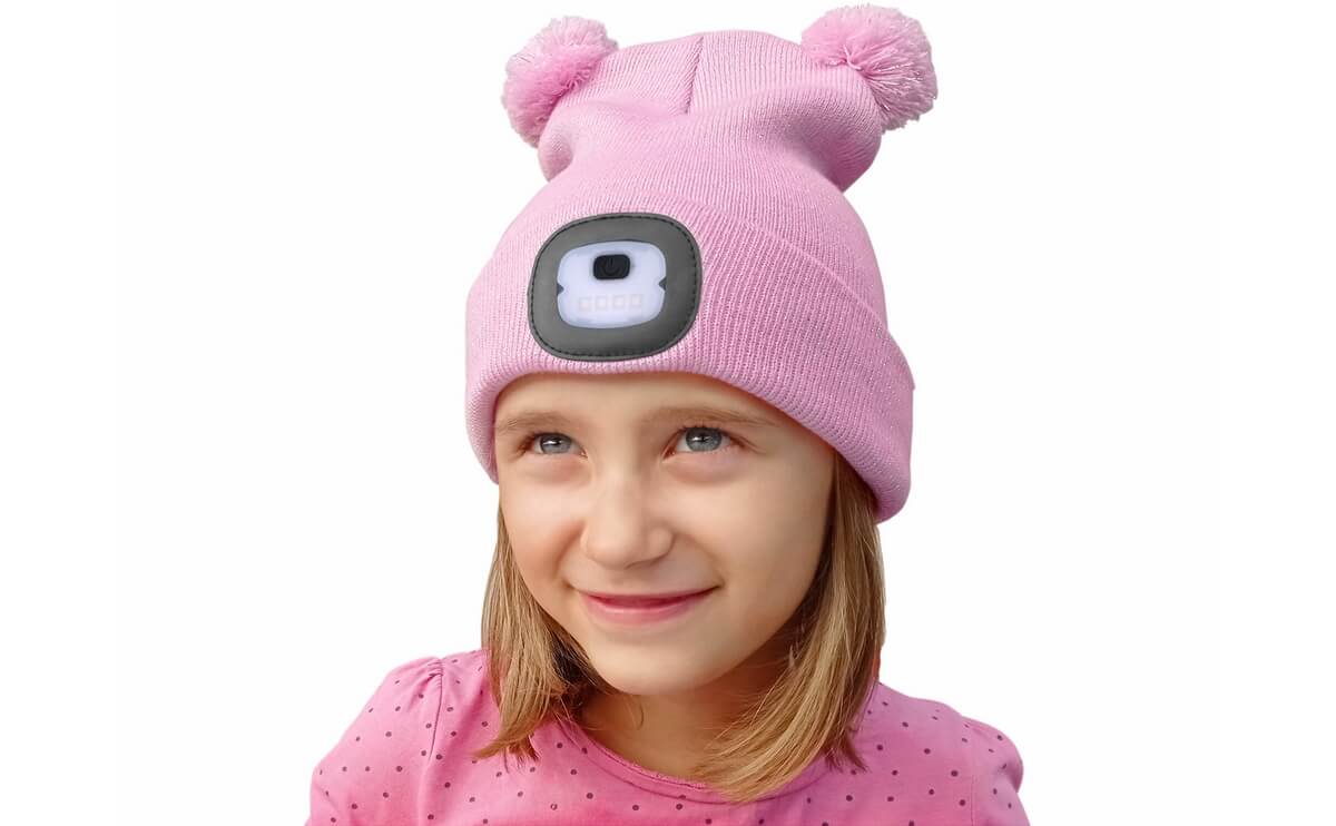 Čiapky so svetlom, čelovky a čas…