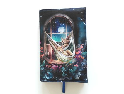 Obal na knihu KOČKY NA HOUPAČCE