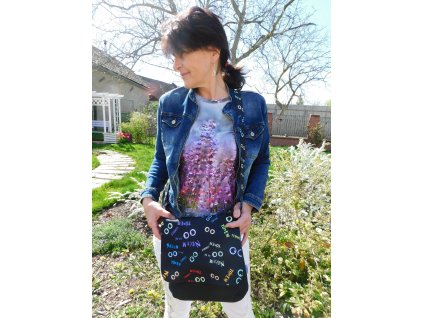 messenger taška nečum na mě tímhle tónem v kombinaci s černou