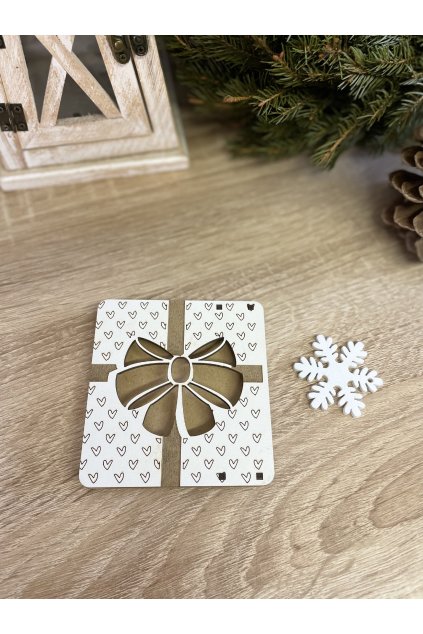 Dřevěná krabička na peníze 10x10 cm - Mašle srdce