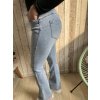 Světle modré jeans, rozšířené nohavice