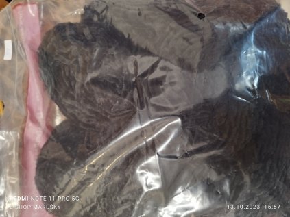 č.39 černá žinilka