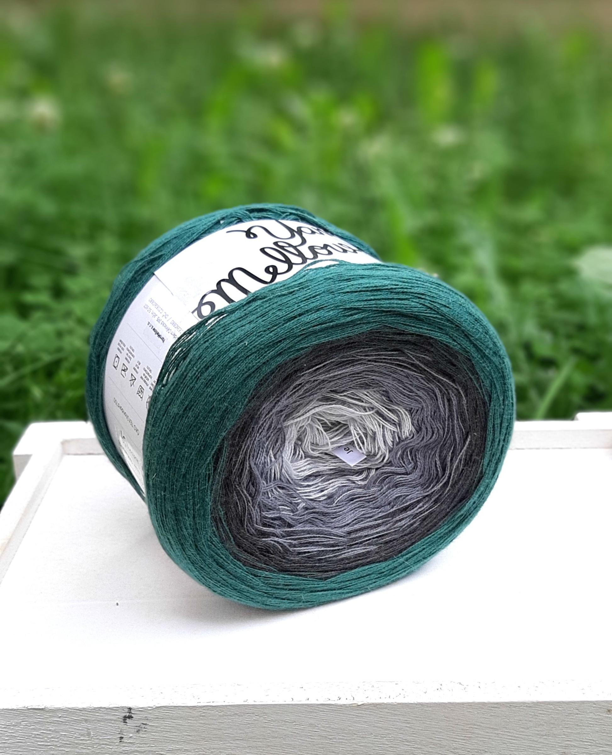 YARNMELLOW Butterfly Mini - 500 m / 90 g 2. barva: Smaragd, 4. číslo barvy: 39