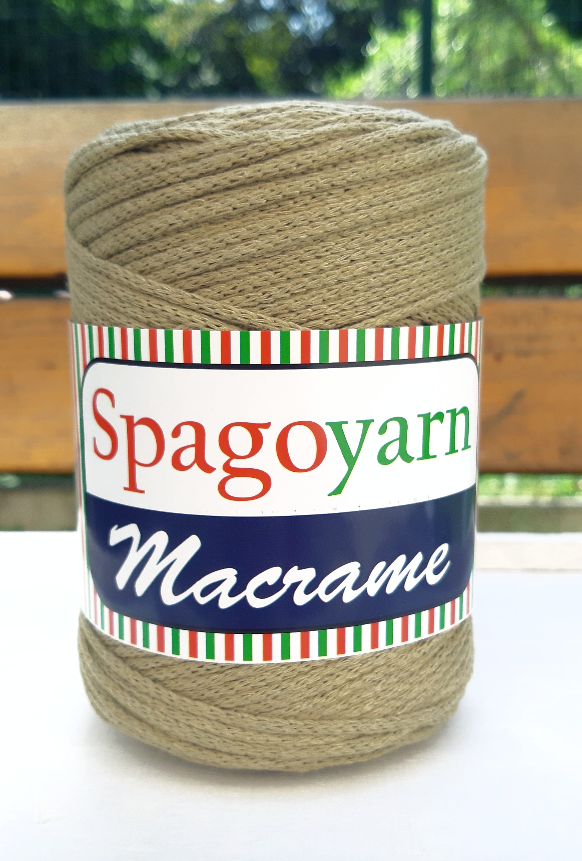 Macrame Spago Yarn - 225 m / 250 g 2. barva: olivová světlejší, 4. číslo barvy: 133
