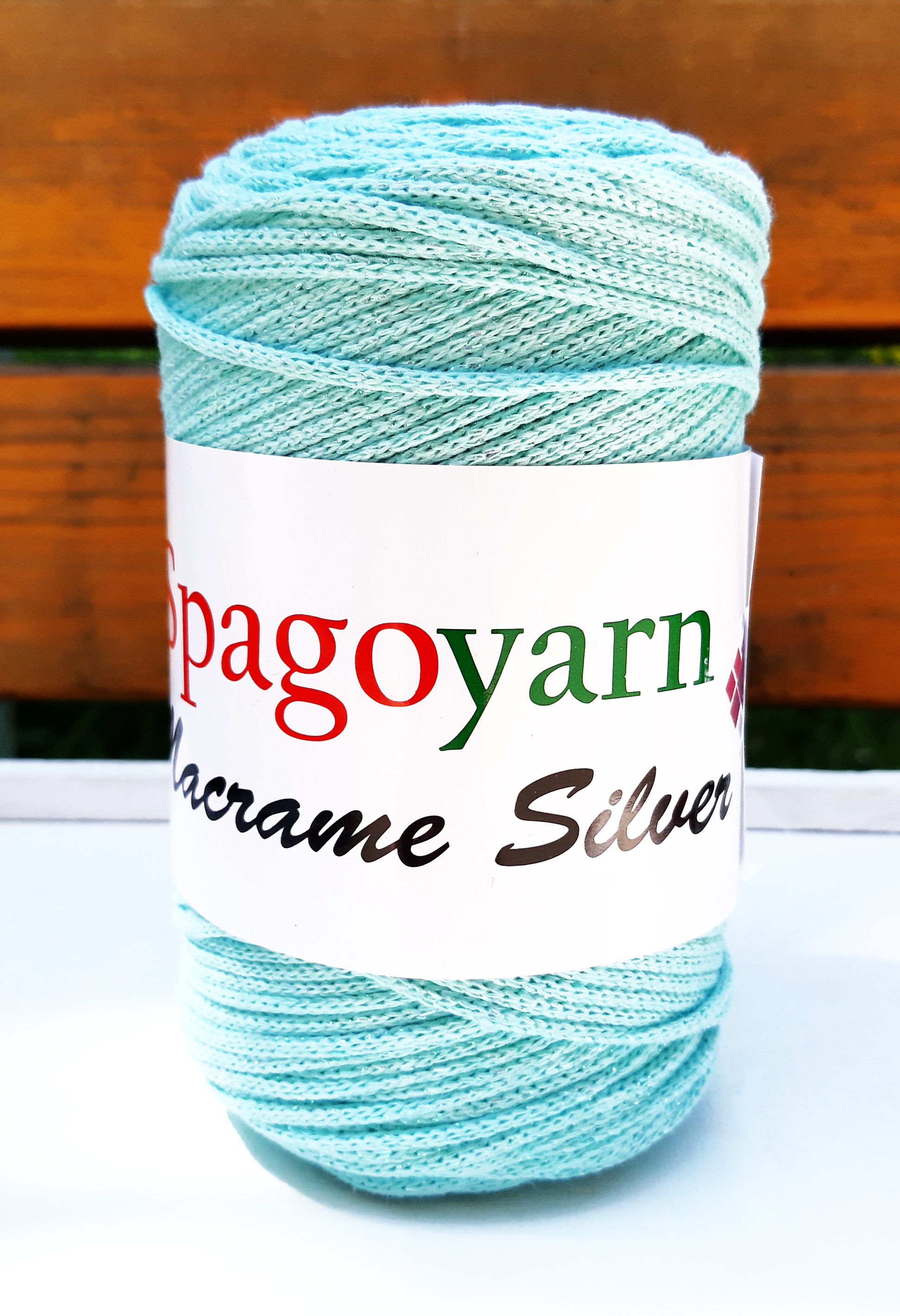 SPAGO YARN Macrame Silver - 275 m / 250 g 2. barva: mátová + mátové vlákno, 4. číslo barvy: 138