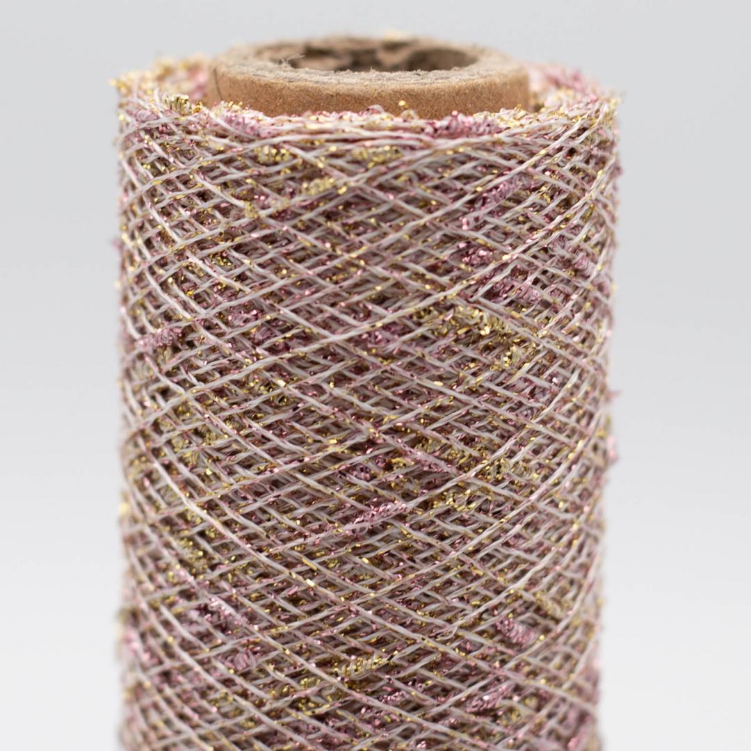 KREMKE SOUL WOOL Twinkle - 300 m / 25 g Kremke názvy barev: Rosa Gold, Kremke a BC Garn čísla barev: 703