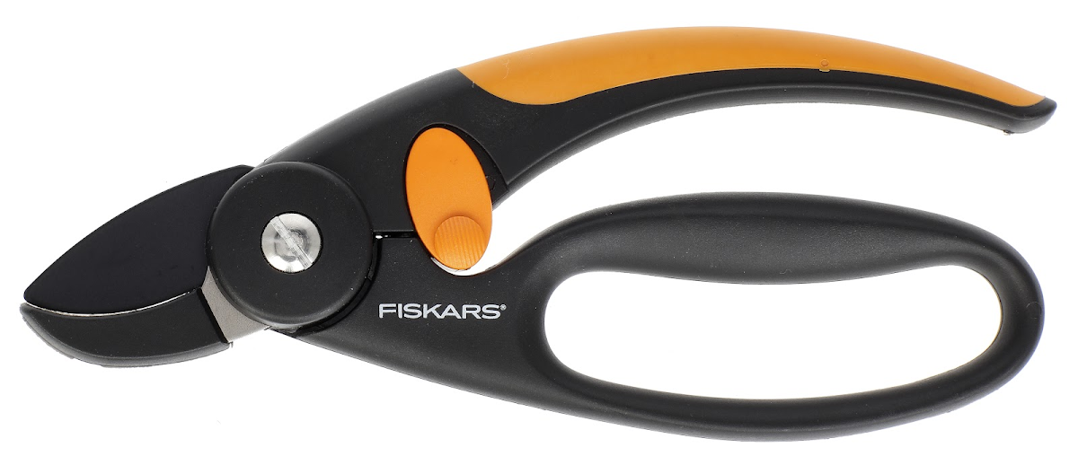 Nůžky FISKARS FINGERLOOP P43 ruční jednosečné 1001535 10133