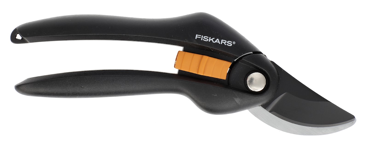 Nůžky FISKARS SINGLESTEP P26 ruční dvousečné 1000567 10148