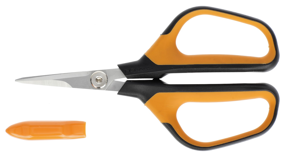 Nůžky FISKARS SOLID SP15 ruční zastřihávací 1051602 10186